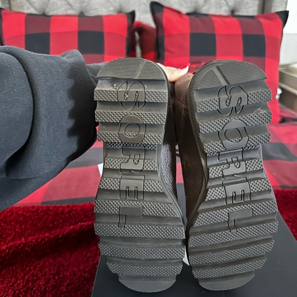 Sorel Phoenix Dark Brown Leather Boots with Shearling - Picture 4 of 8